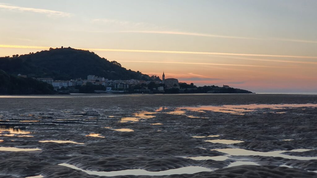 playa de laida bizkaia